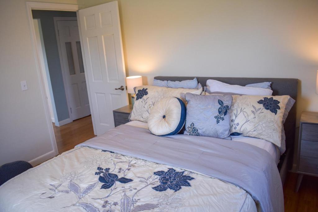 Seaside Serenity, Just A Block /0.1 Mile Away From The Beach Yarmouth Port Exteriér fotografie