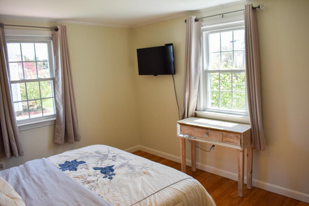 Seaside Serenity, Just A Block /0.1 Mile Away From The Beach Yarmouth Port Exteriér fotografie